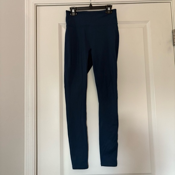 Fabletics Women’s Trinity Motion365 High-Waisted Leggings - Picture 4 of 9